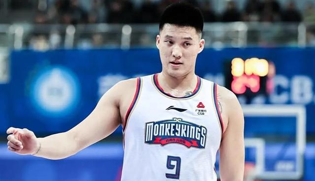 开始前的球, 曾繁日是通 开始前的球, 曾繁日是通