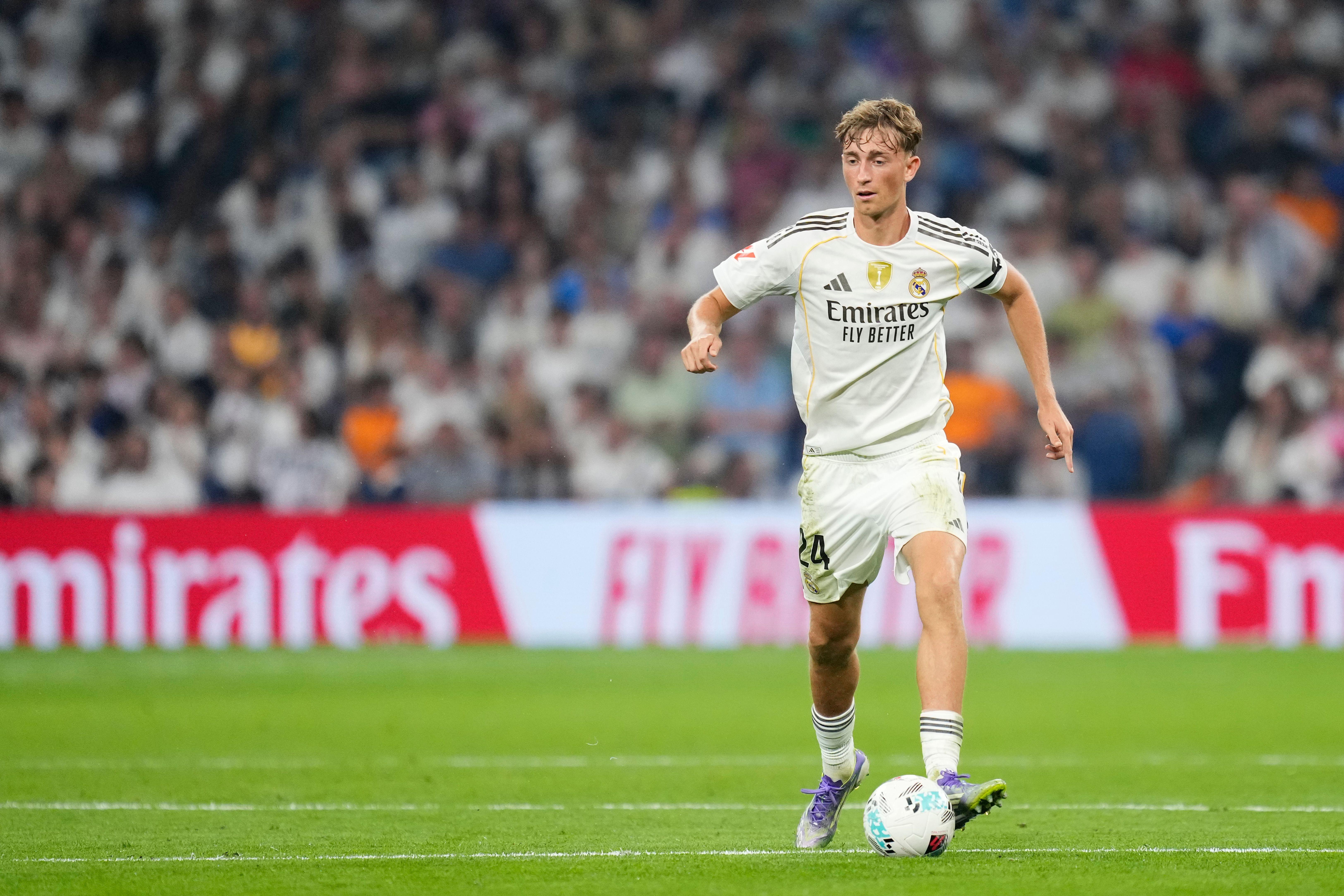 巴斯, 表现, 表现更是让